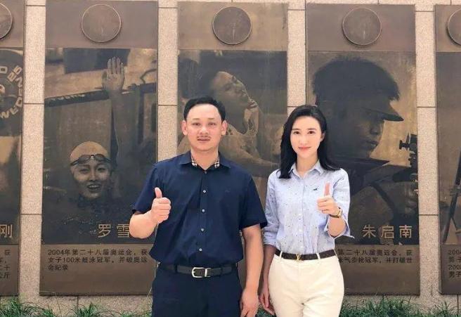 举重冠军励志哥_励志的举重冠军_励志哥举重冠军视频