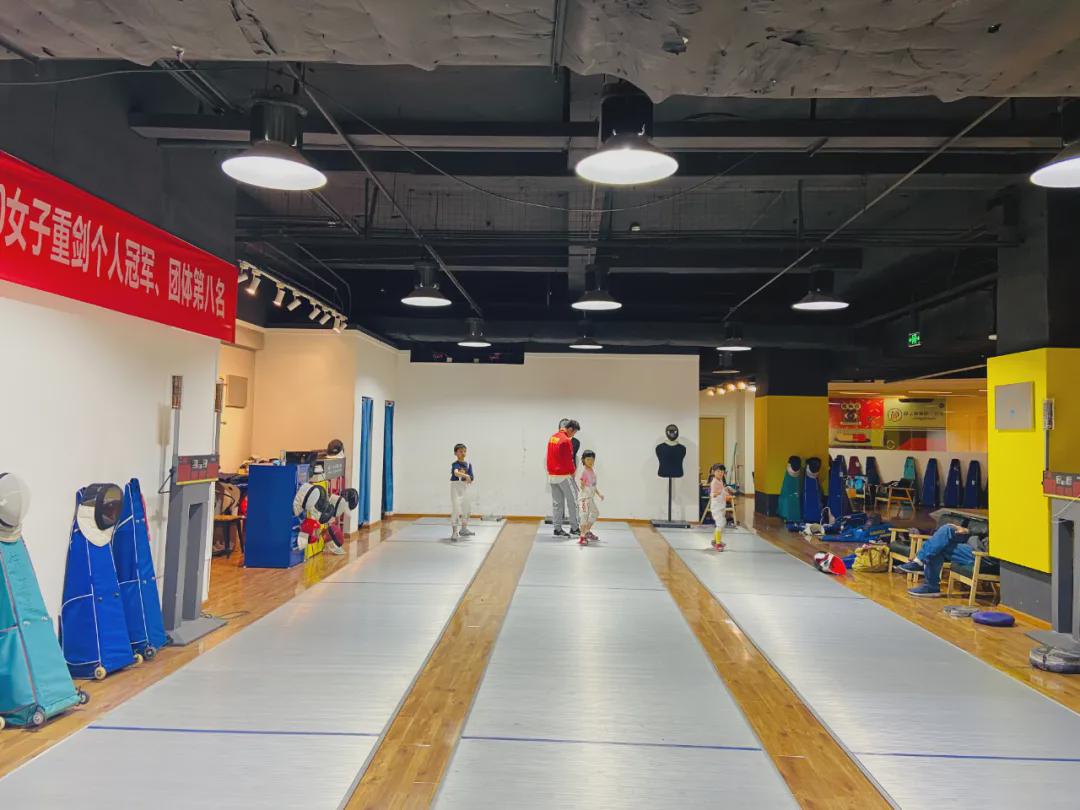 柳州市青少年击剑训练基地_广西击剑比赛_柳州市击剑比赛冠军有哪些