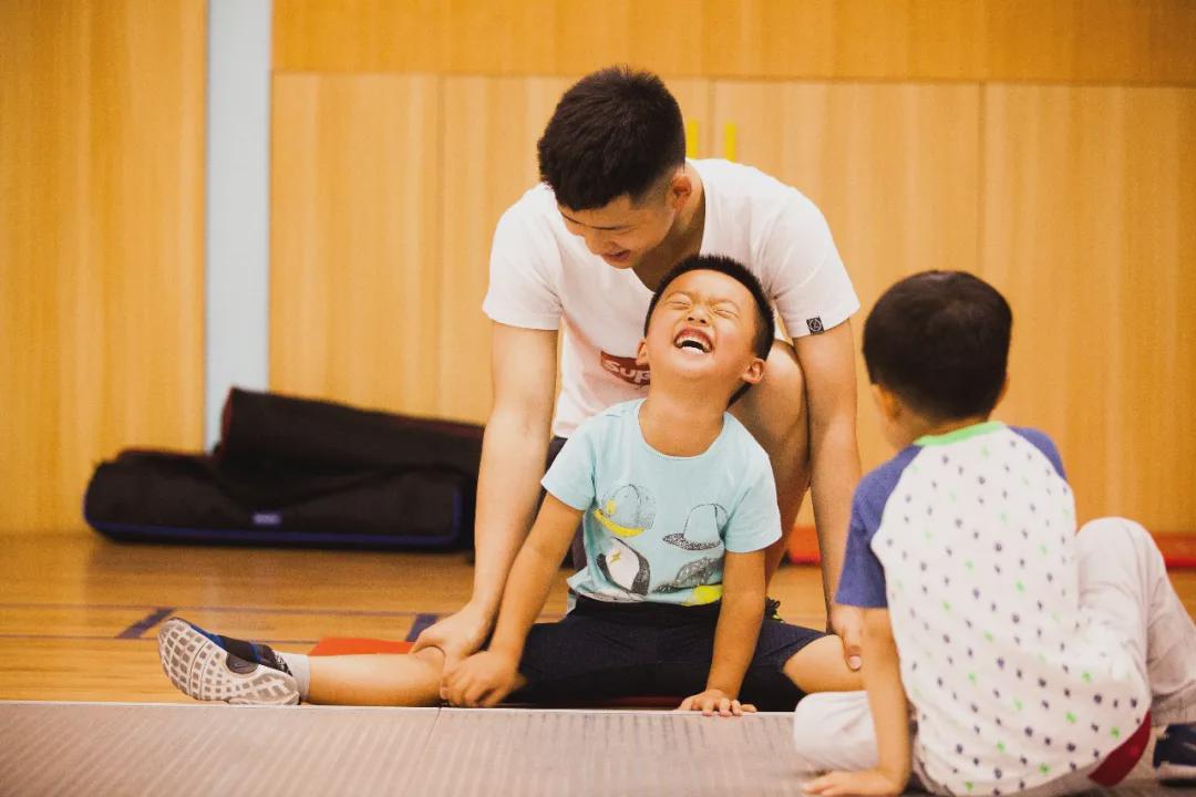 广西击剑比赛_柳州市击剑比赛冠军有哪些_柳州市青少年击剑训练基地
